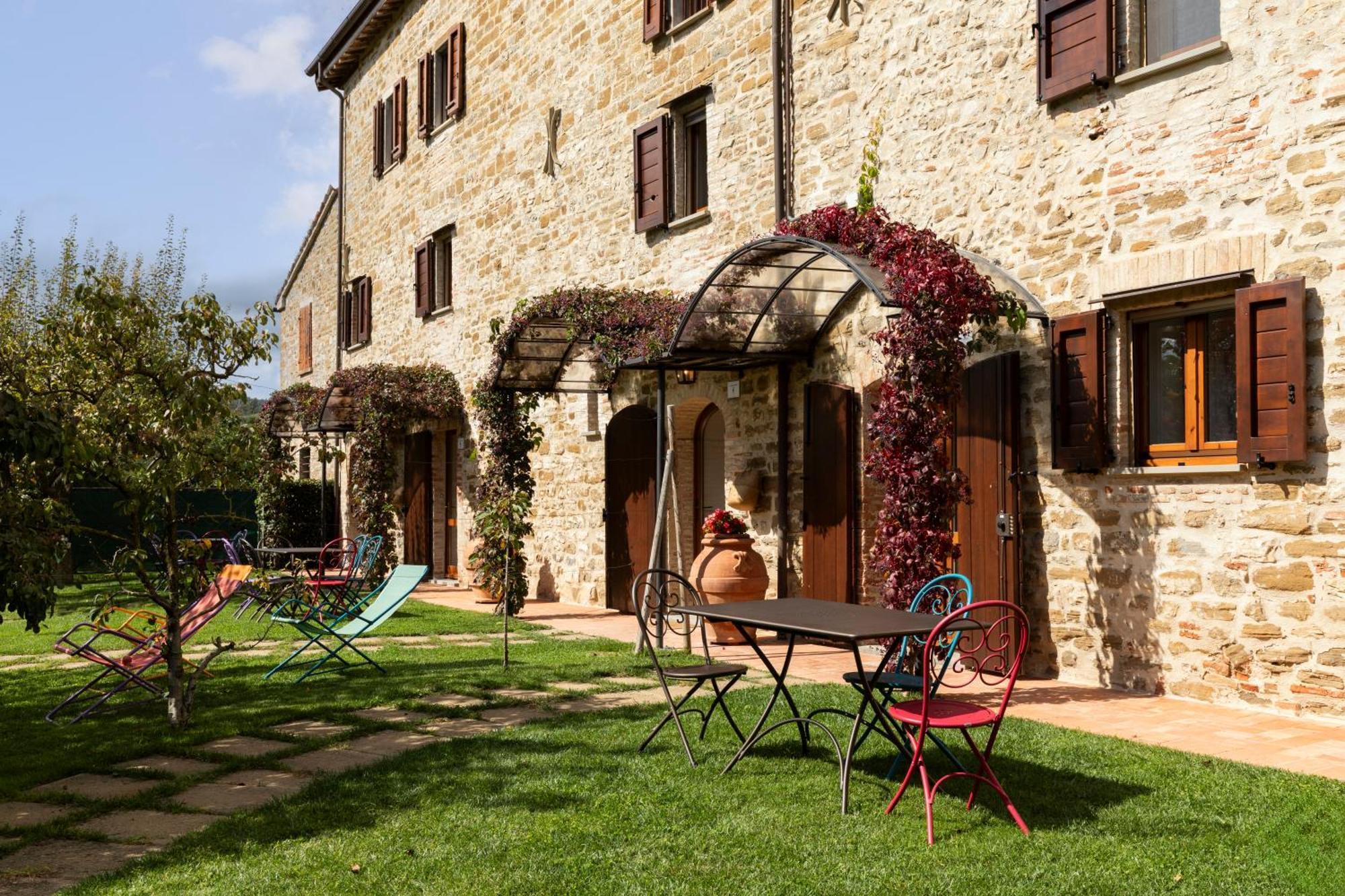 Agriturismo I Gelsi Di Santa Cristina Gubbio Exterior photo